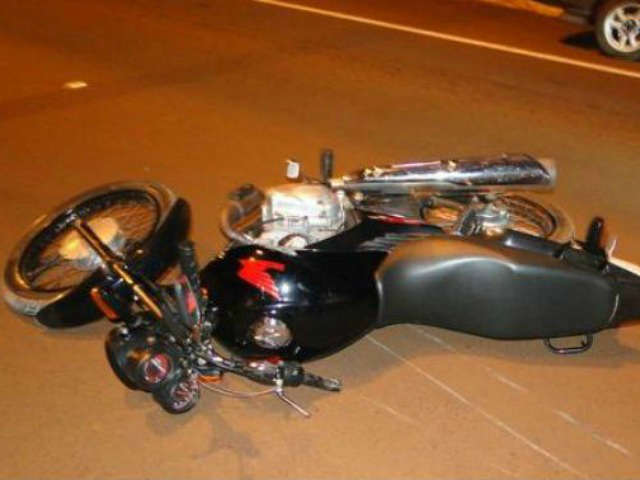  Irm&atilde;os g&ecirc;meos morrem ap&oacute;s colis&atilde;o de moto com mureta na MS-157, em Itapor&atilde;