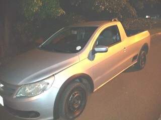 Veículo estava com placas falsas e havia sido roubado em Cuiabá. (Foto: Batalhão de Choque/Divulgação)