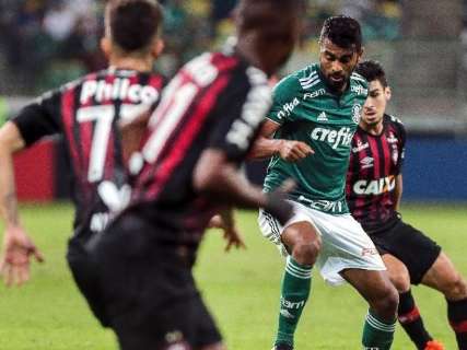 Palmeiras vence Athletico-PR por 1 a 0 e é líder do Campeonato Brasileiro 