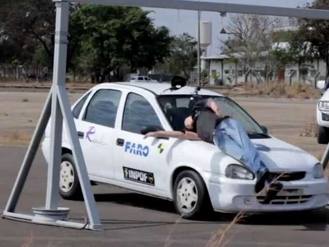 Treinamento simula acidente para melhorar per&iacute;cia de tr&acirc;nsito