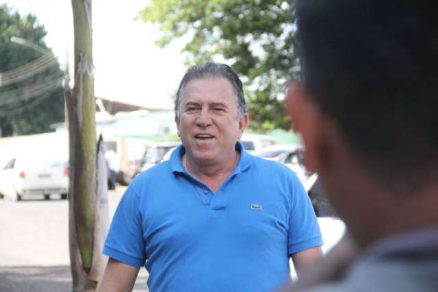 Edson Giroto se entrega na Superintend&ecirc;ncia da Pol&iacute;cia Federal