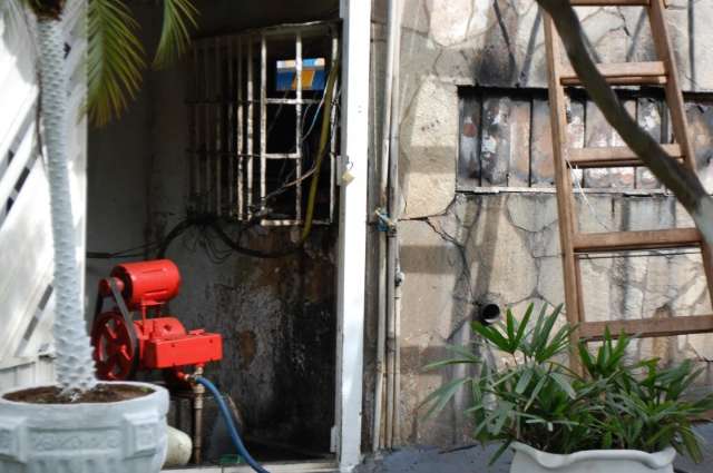 Restaurante &eacute; incendiado e extintores evitam dano maior