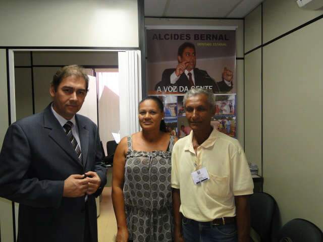 Puccinelli autoriza transporte de t&aacute;xi entre cidades