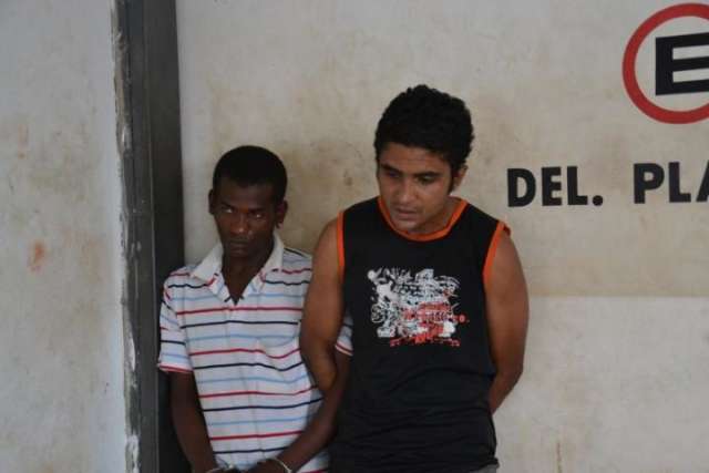 PM prende dupla suspeita de arrombar 8 com&eacute;rcios em 2 meses