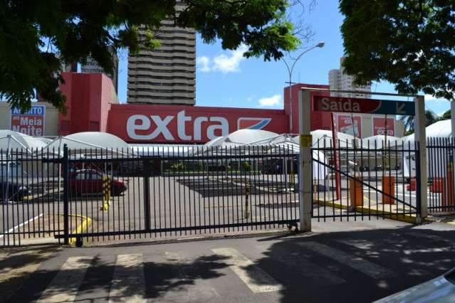 Em nota, hipermercado diz que trabalha para reabrir unidade na Capital