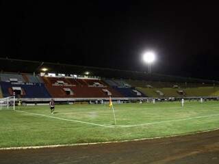 Federação de Futebol está otimista em relação a liberação do estádio Morenão (Foto: Arquivo/Campo Grande News)