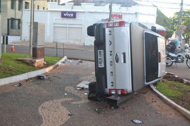 Em 24h, tr&acirc;nsito registra 26 acidentes e deixa rapaz em estado grave
