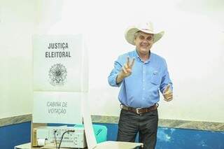 Candidato votou pela manhã em Três Lagoas (Foto: Reprodução/Facebook)