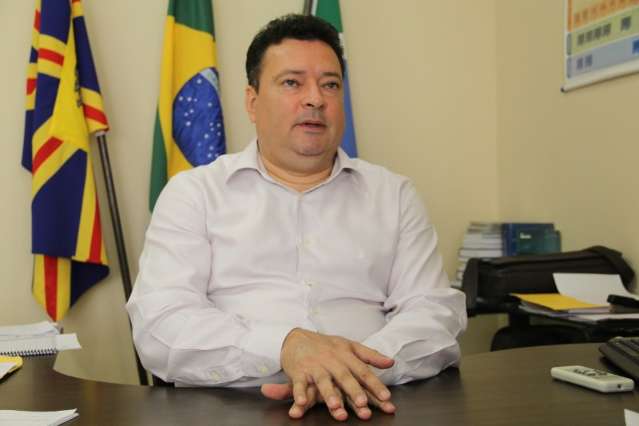 Prefeitura reduz gratifica&ccedil;&otilde;es em at&eacute; 50% para conter gastos, diz secret&aacute;rio