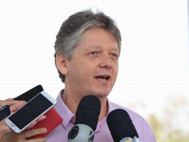 &ldquo;Detalhes burocr&aacute;ticos&rdquo; atrasam contrato para venda de f&aacute;brica