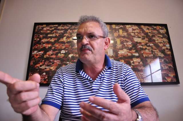 Pr&eacute;vias est&atilde;o mantidas e secret&aacute;rio n&atilde;o &eacute; mais pr&eacute;-candidato, diz Resende
