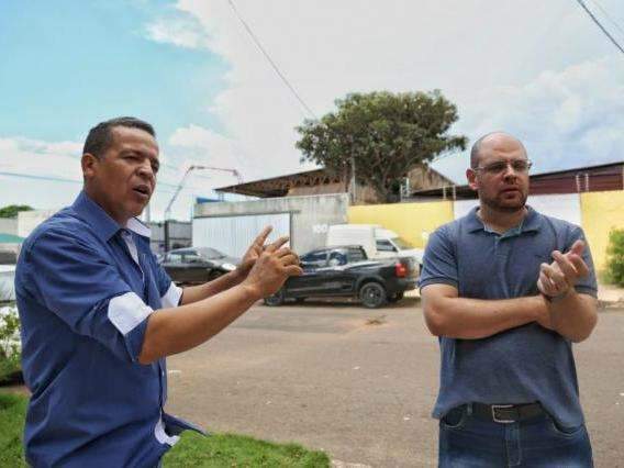 Banco do Brasil come&ccedil;a a concretar t&uacute;nel aberto por quadrilha at&eacute; cofre