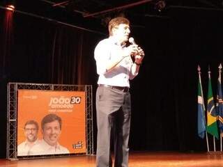 Candidato João Amoêdo, durante evento no Teatro Dom Bosco (Foto: Leonardo Rocha)