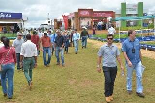 Abertura da Showtec 2015, em Maracaju (Foto: Caroline Maldonado)