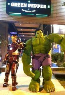 Homem de Ferro de Hulk são personagem para divertir as crianças. (Foto: Divulgação)