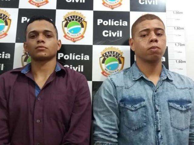 Jovens s&atilde;o presos com R$ 10 mil em notas falsas e supermaconha na mala 