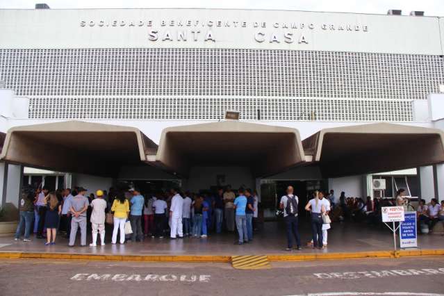 Justi&ccedil;a manda Santa Casa liberar 11 leitos para pacientes graves