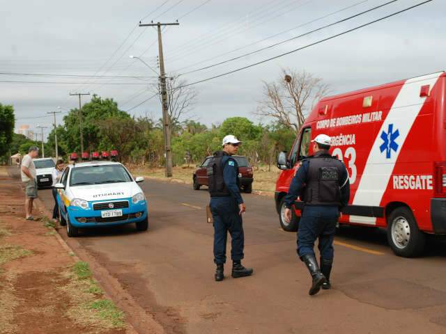  Pedestre fica ferido ap&oacute;s ser atropelado por carro no Monte Castelo 