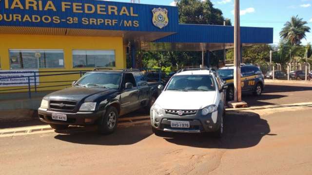 Casal &eacute; preso na BR-163 ao ser flagrado com carro e camionete roubados