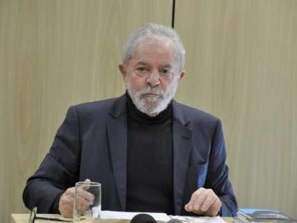 Juiz federal manda soltar Lula, um dia após decisão do STF