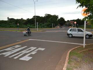 Cruzamento das avenidas Beira Rio e Das Roseiras (Foto: Pedro Peralta)