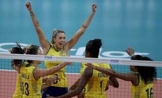Brasil vence a Sérvia, sem grandes sustos na Arena Carioca, no Rio de Janeiro (Foto: Alexandre Loureiro/Inovafoto/CBV)