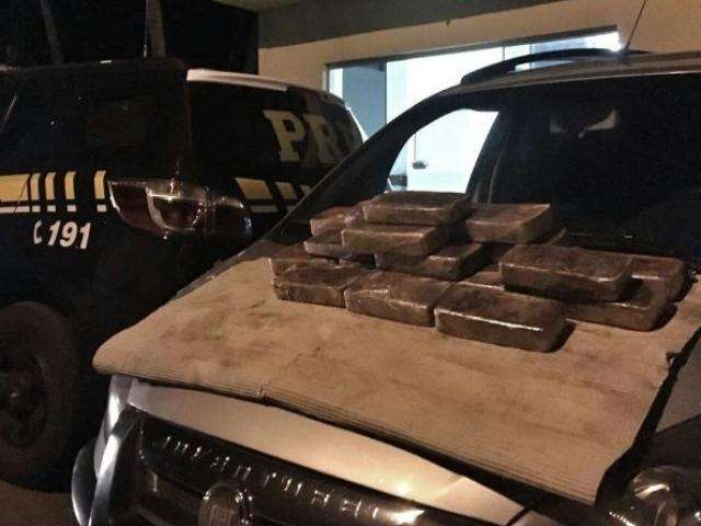 Coca&iacute;na apreendida com traficante seria entregue por R$ 10 mil na Capital