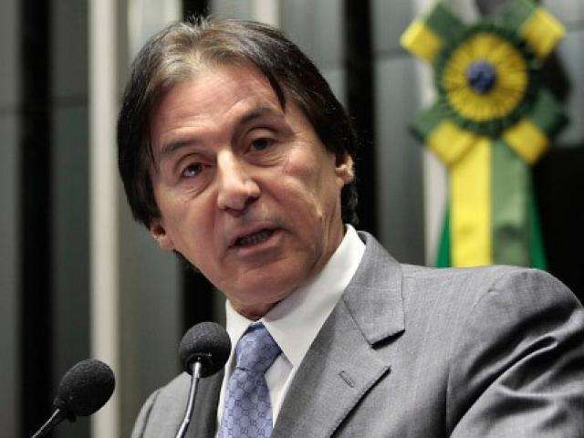 Eun&iacute;cio Oliveira vence Jos&eacute; Medeiros e &eacute; eleito presidente do Senado