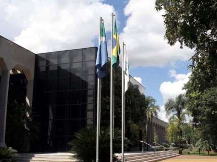 TCE libera licitação de R$ 20 milhões do governo para fretamento de veículos