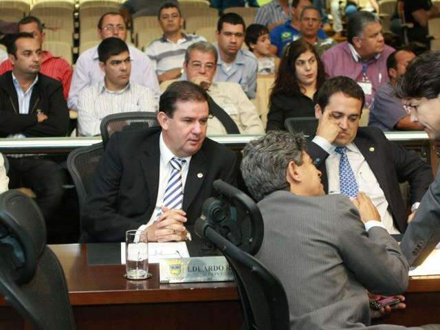  Projeto aprovado hoje vai garantir promo&ccedil;&atilde;o a cabos com 23 e 26 anos de trabalho