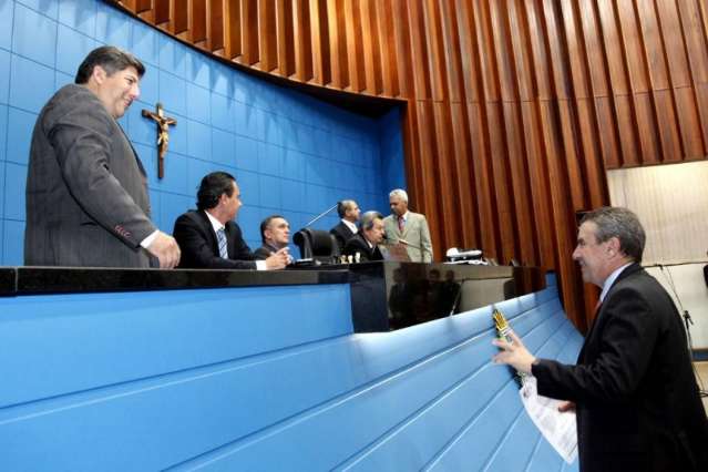 Poder Judici&aacute;rio apresenta projetos que extingue fun&ccedil;&otilde;es e cria cargos