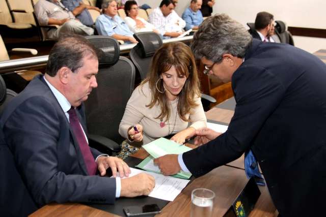 Deputados temem preju&iacute;zos para MS em fun&ccedil;&atilde;o de esc&acirc;ndalos da JBS