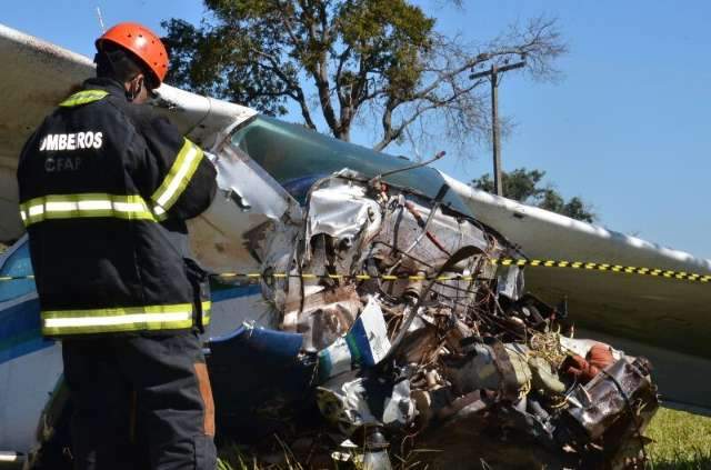 Monomotor sofreu pane e caiu a 500 metros da pista do aeroporto