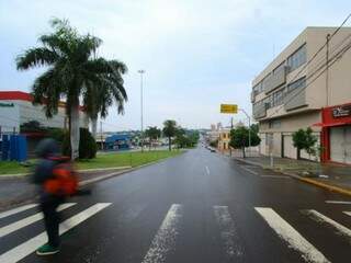 Avenida Afonso Pena no começo deste sábado,
dia 21. (Foto: André Bittar).