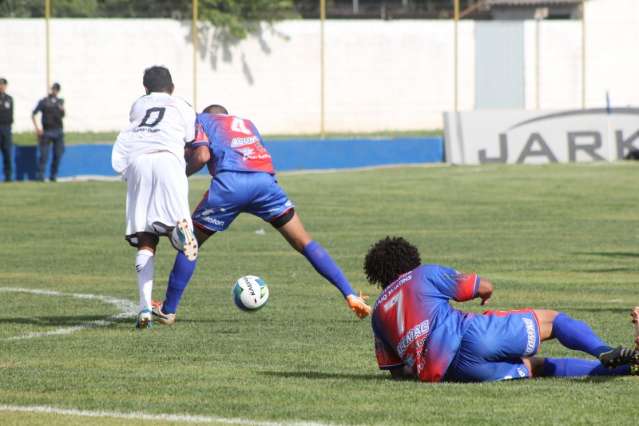 Falta de m&eacute;dico e ambul&acirc;ncia gera a primeira crise no Estadual de Futebol