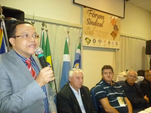 Procurador do trabalho afirma que bolivianos e paraguaios s&atilde;o escravizados no MS
