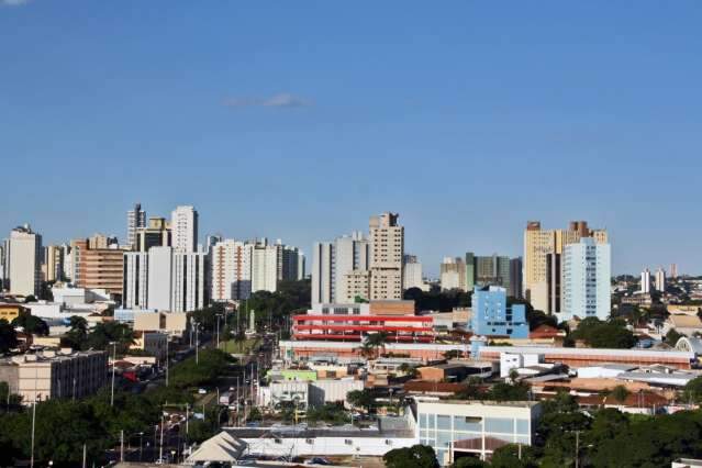 Segunda-feira ter&aacute; sol em todo Estado e temperatura chega aos 36&deg;C