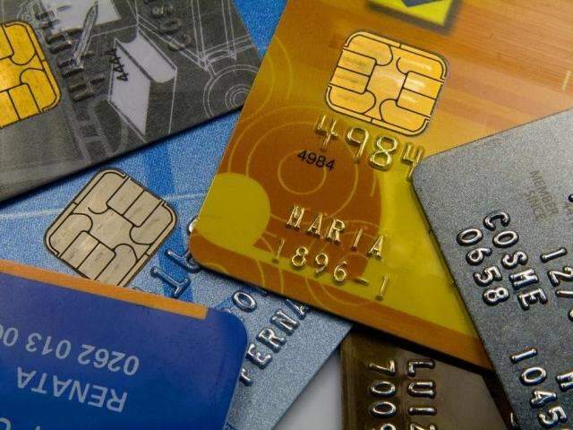 Bancos poder&atilde;o acelerar redu&ccedil;&atilde;o do limite do cart&atilde;o de cr&eacute;dito