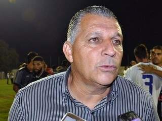 José Humberto de Oliveira permanece no cargo de treinador (Foto: Divulgação)