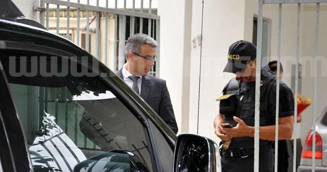 Suspeito de fornecer atestado m&eacute;dico falso, vereador est&aacute; na sede do MPE 