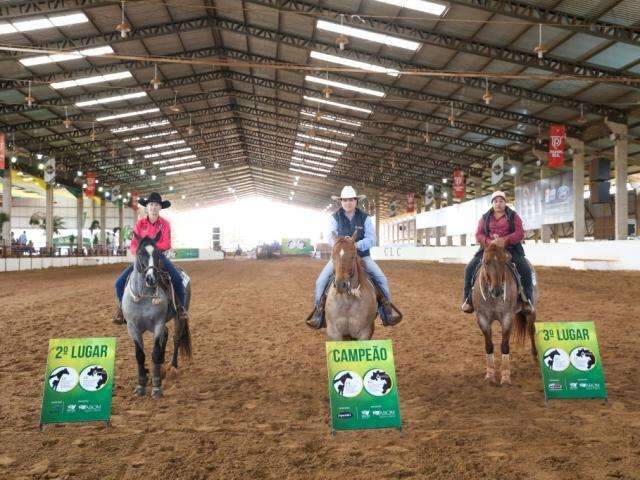 Competi&ccedil;&otilde;es de La&ccedil;o movimentam CLC com animais que valem 24 carros