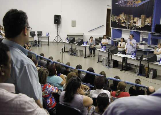  Secret&aacute;rio reclama de "pregui&ccedil;a" de servidores nos postos de sa&uacute;de
