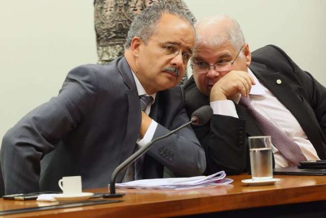 C&acirc;mara tem reuni&atilde;o para concluir vota&ccedil;&atilde;o de novas regras eleitorais