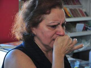 Tristeza sem fim: um ano depois, Lucília Maria da Cruz ainda chora a morte do marido (Foto: João Garrigó)