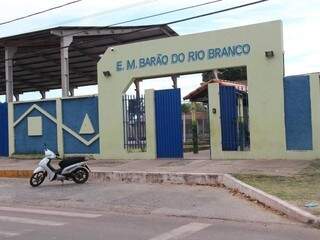 Escola Municipal Barão do Rio Branco em Corumbá é uma das escolas que receberão os cursos. (Foto: Alexandre Francisco/Campus Corumbá/IFMS)