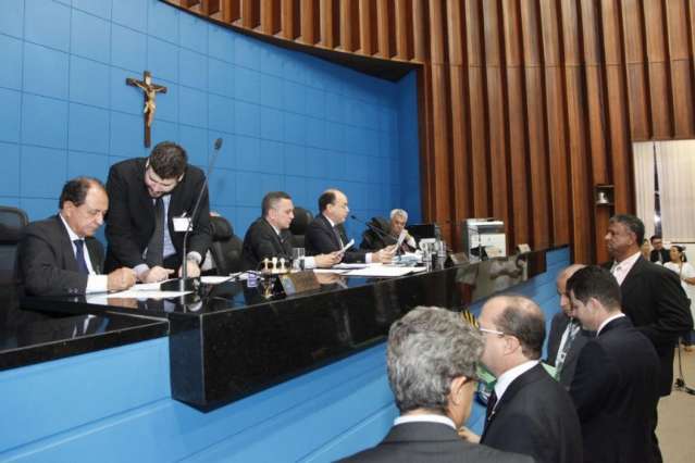 Assembleia quer destinar 3,5% do ICMS de cigarro e bebidas para tratar usu&aacute;rios