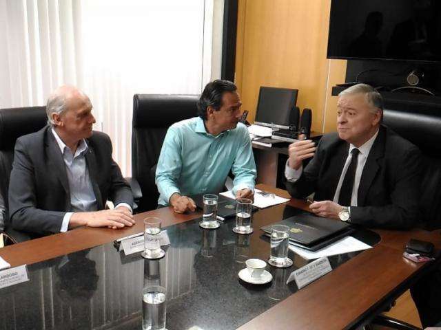 Conv&ecirc;nio entre TJ e prefeitura permitir&aacute; &agrave; popula&ccedil;&atilde;o acessar leis da Capital