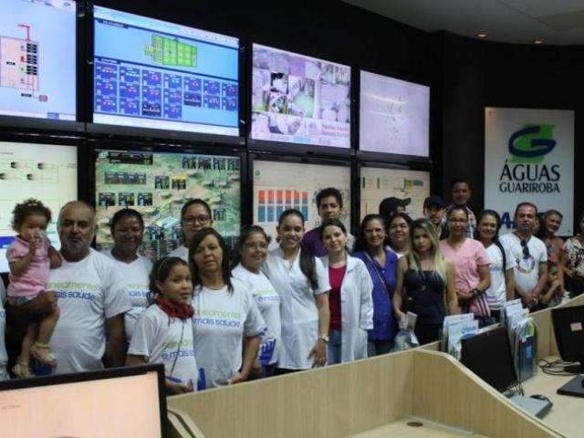 Em visita, moradores do Alves Pereira recebem orienta&ccedil;&otilde;es sobre saneamento