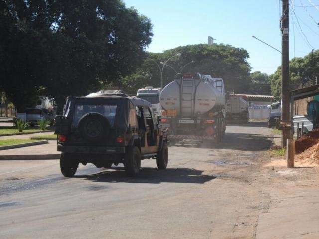 Mais da metade dos postos  da Capital receberam combust&iacute;vel, diz entidade
