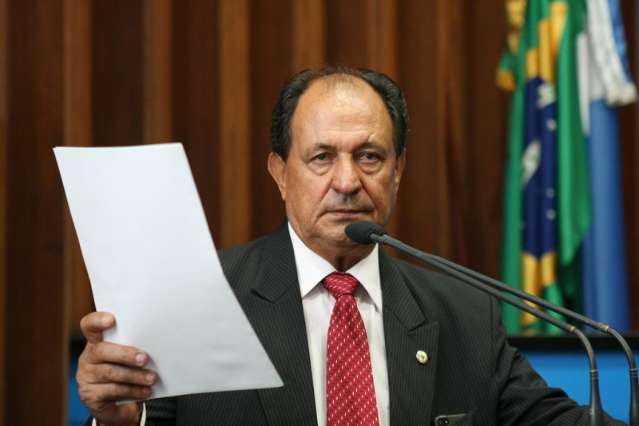 Deputados denunciam USP e pedem mudan&ccedil;a em quest&atilde;o sobre &iacute;ndios